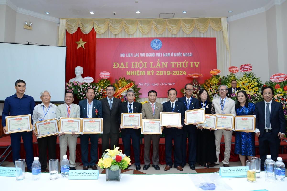 Năm 2019, Hội Thân nhân Việt kiều Quảng Ninh được Trung ương Hội Liên lạc với người Việt Nam ở nước ngoài biểu dương là đơn vị dẫn đầu 63 tỉnh, thành phố trong cả nước về phát triển tổ chức Hội.