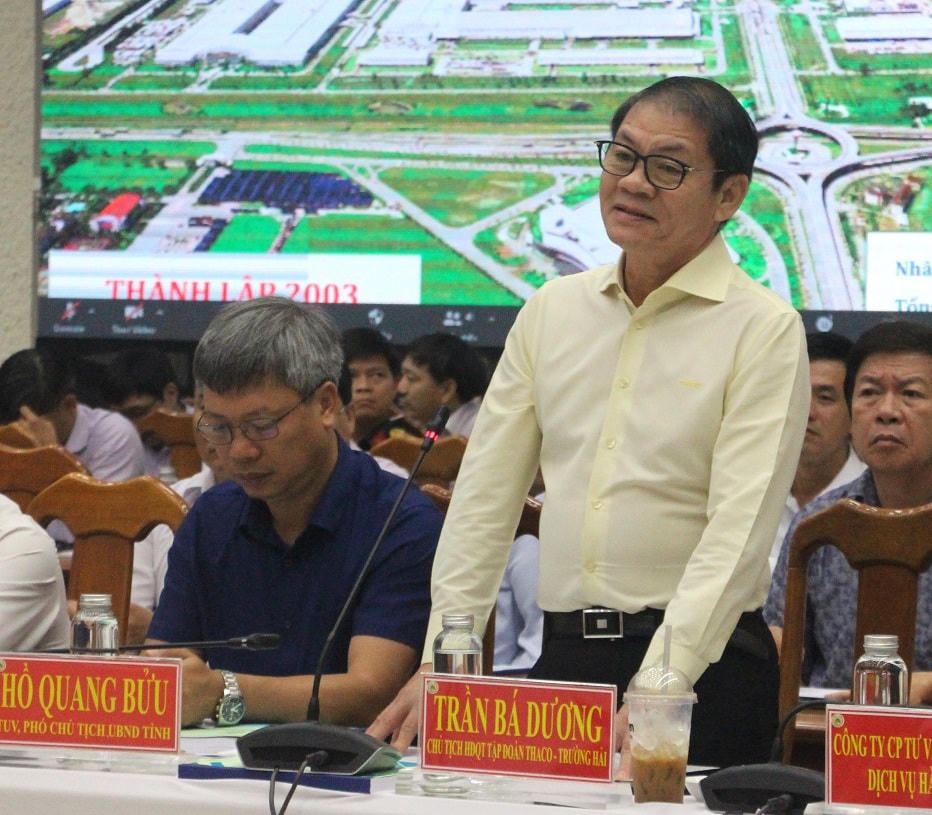 Ông Trần Bá Dương trình bày ý kiến tại hội thảo.