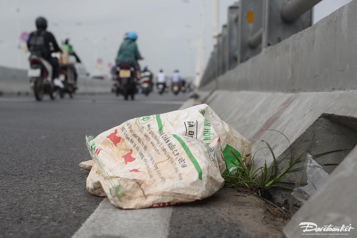 rac_thai_vinh_tuy-le-khanh6.jpg
