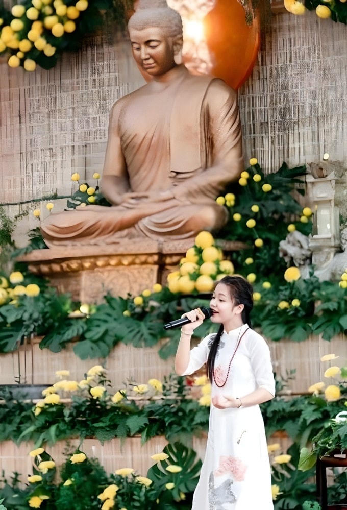 Ca nương Tú Thanh. 