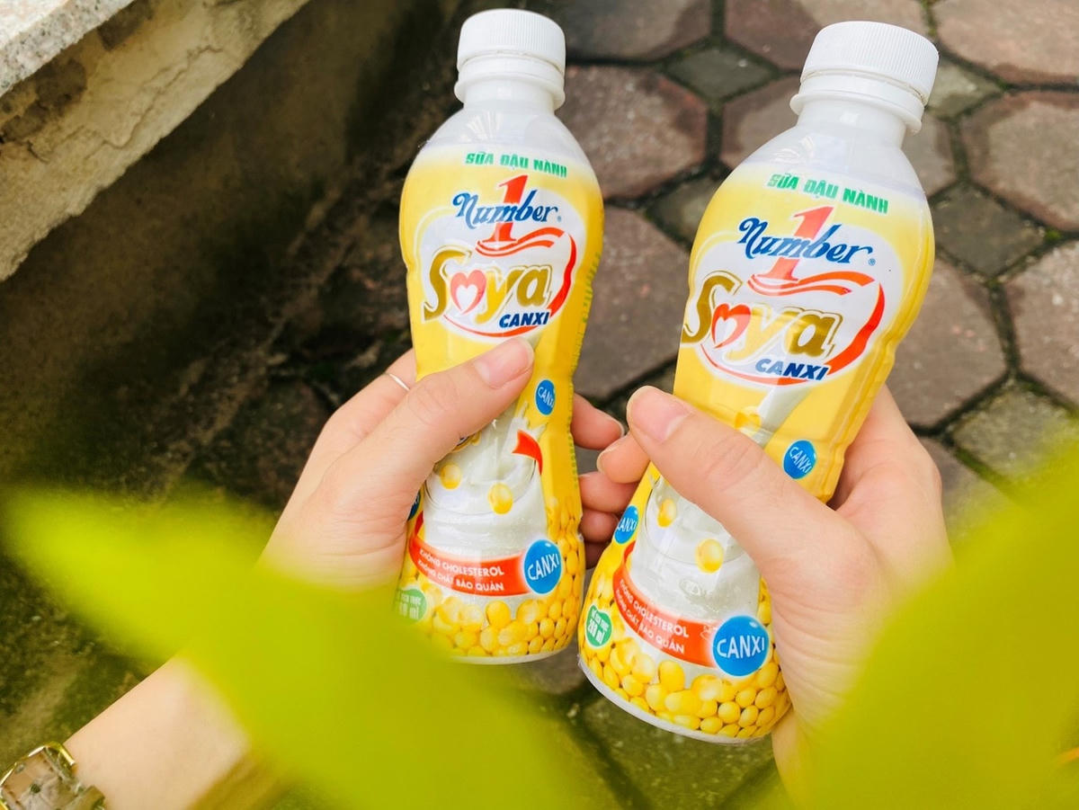 Phiên bản đóng chai tiện lợi đã giúp Number 1 Soya Canxi nhanh chóng thu hút người trẻ năng động.