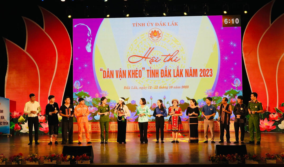 Phần thi của Huyện ủy Krông Bông.