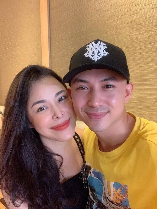Anh Vũ và bạn gái Thu Hằng.