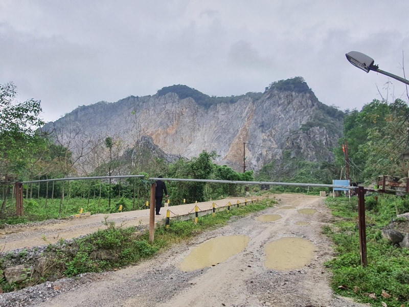 Mỏ đá nơi xảy ra sự việc.