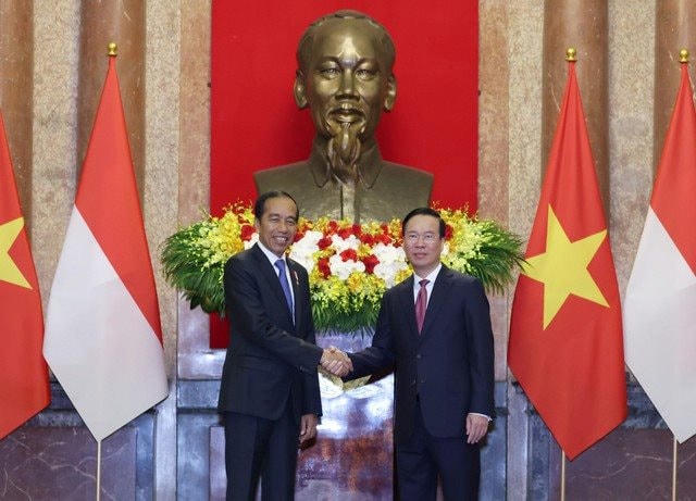 anh-bai-tren.jpg