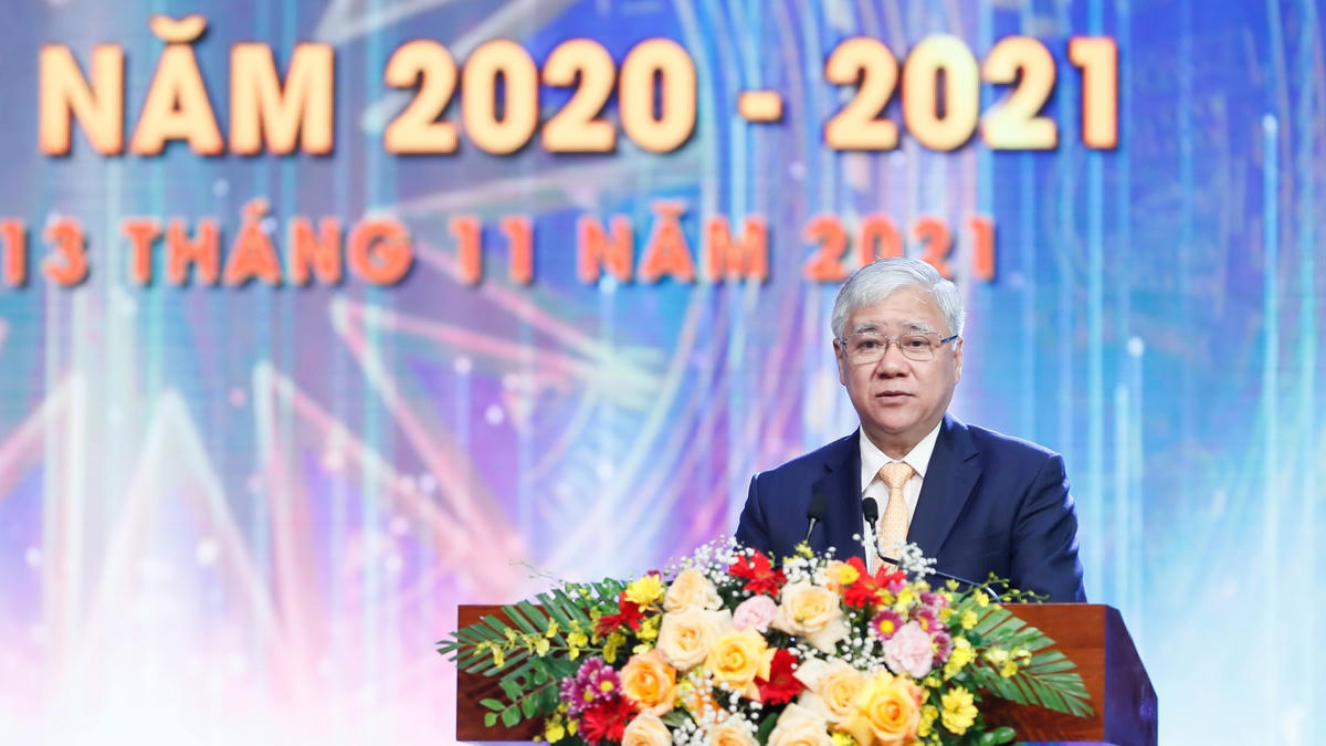Ông Đỗ Văn Chiến - Bí thư Trung ương Đảng, Chủ tịch UBTƯ MTTQ Việt Nam, Trưởng ban Chỉ đạo Giải Báo chí toàn quốc phòng, chống tham nhũng, tiêu cực phát biểu tại Lễ trao Giải báo chí toàn quốc phòng, chống tham nhũng, tiêu cực lần thứ ba, năm 2020 - 2021. Ảnh: Quang Vinh.