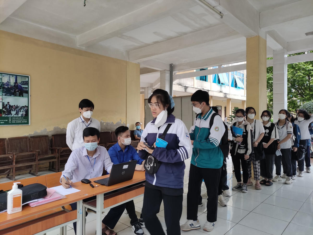 Thí sinh dự thi đánh giá năng lực tại Đại học Quốc gia Hà Nội. Ảnh: TL.