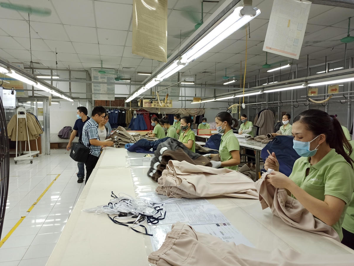 Nhiều doanh nghiệp đẩy mạnh các hoạt động chăm lo, cải thiện điều kiện làm việc cho người lao động.