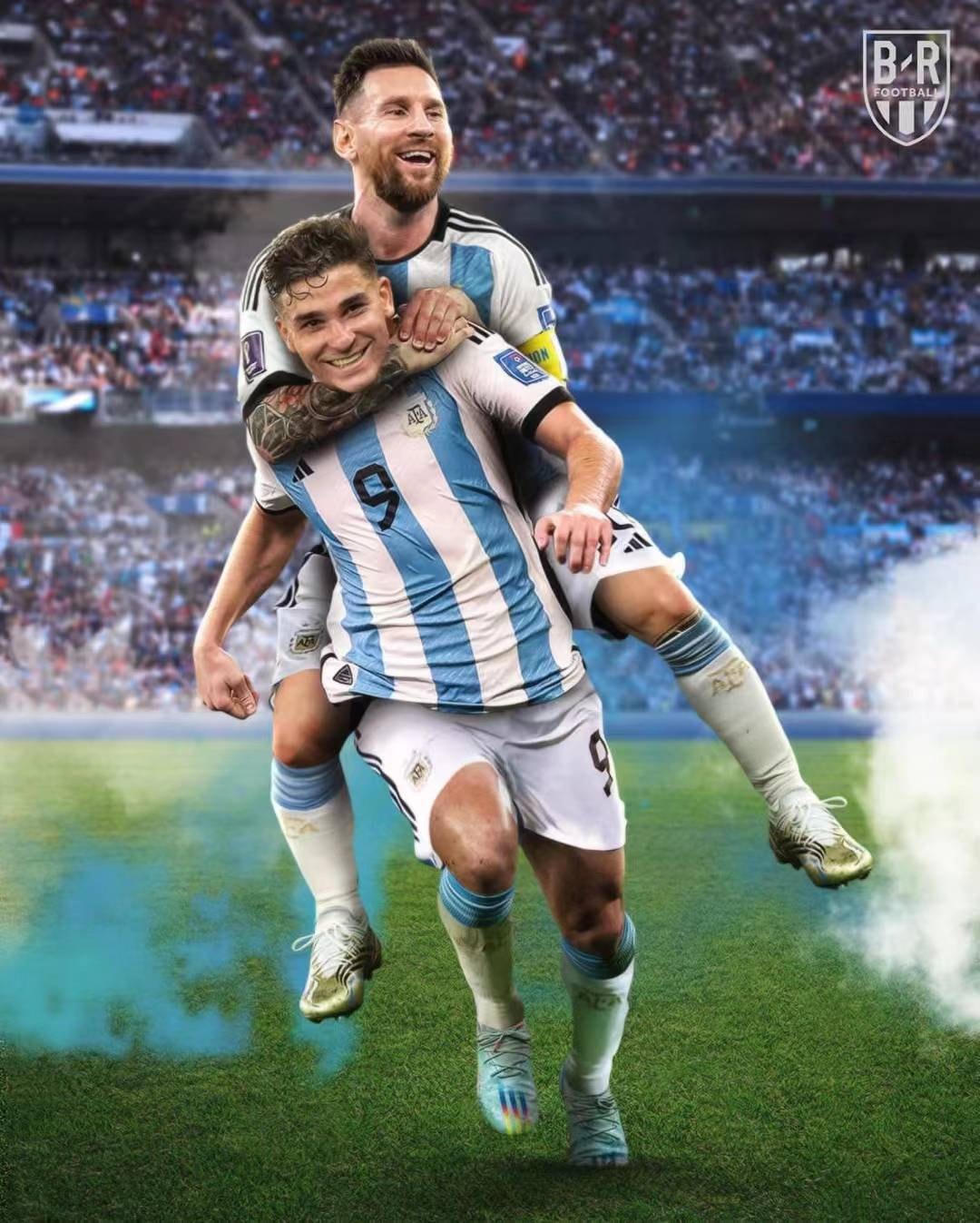 Alvarez xuất hiện, gánh nặng ghi bàn của Messi được sẻ chia.