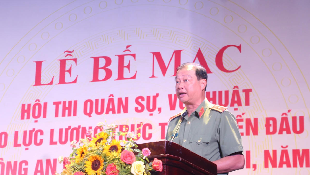 Thiếu tướng Lê Hồng Hiệp phát biểu tại Lễ bế mạc.