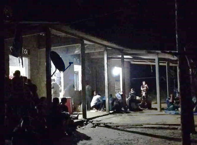 Nạn nhân được người nhà phát hiện và đưa về nhà vào lúc 22h cùng ngày. Ảnh: Huyện Nam Đông.