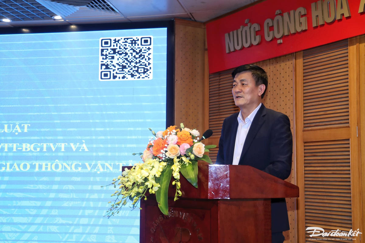 W_dang-kiem_le-khanh3.jpg