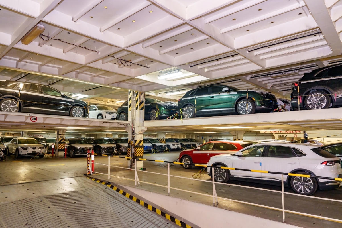 VinFast xuất khẩu 1.879 xe VF8 tiếp theo tới Bắc Mỹ