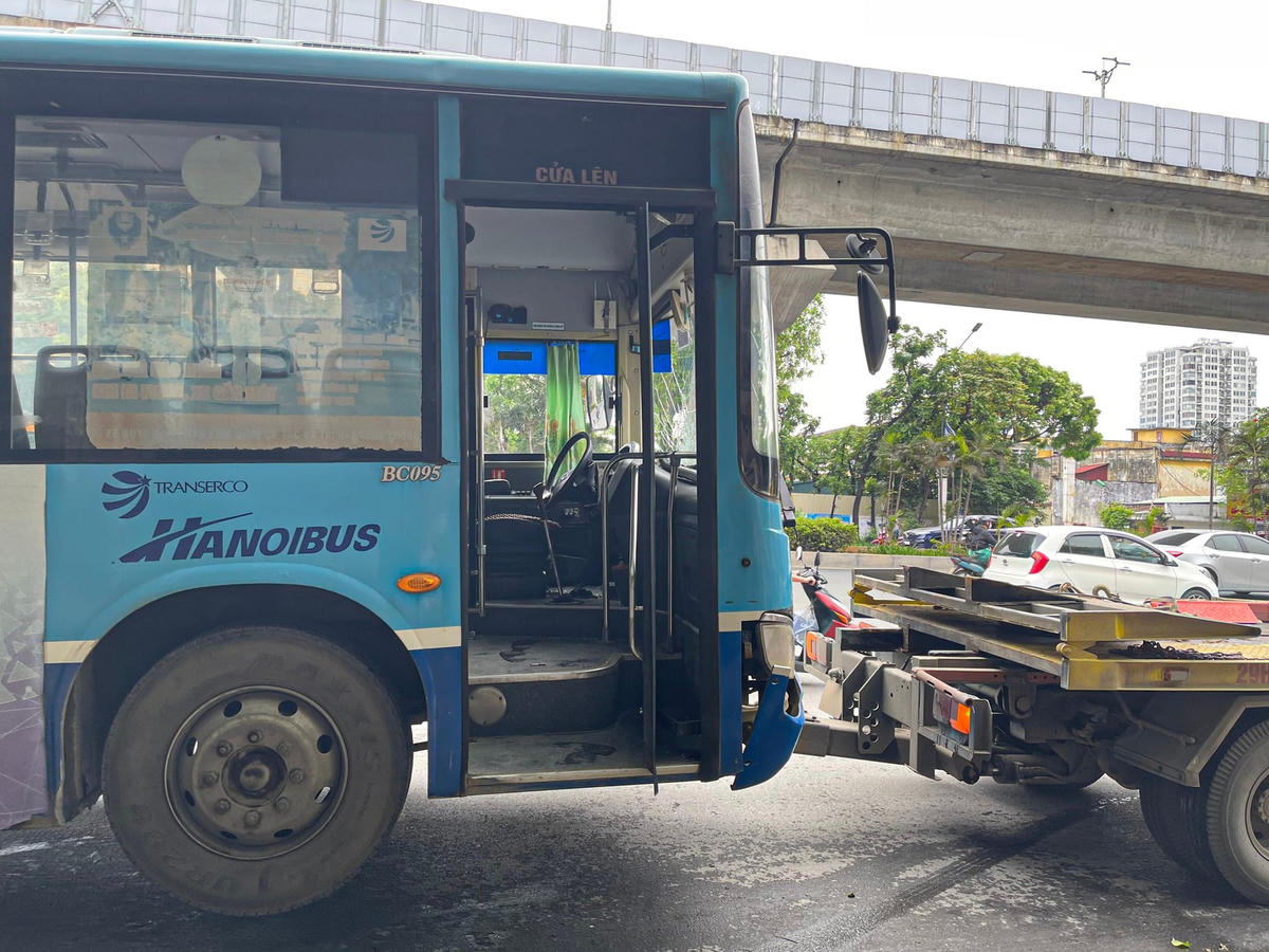 Hiện vụ việc đang được Đội CSGT đường bộ số 7 thụ lý giải quyết.
