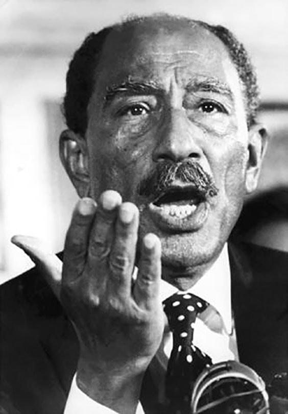 Tổng thống Ai Cập Anwer El-Sadat, bị ám sát ngày 6/10/1981.  