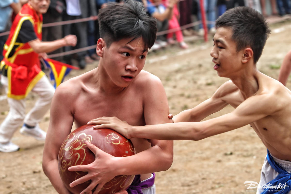 W_vat_cau-le-khanh18.jpg