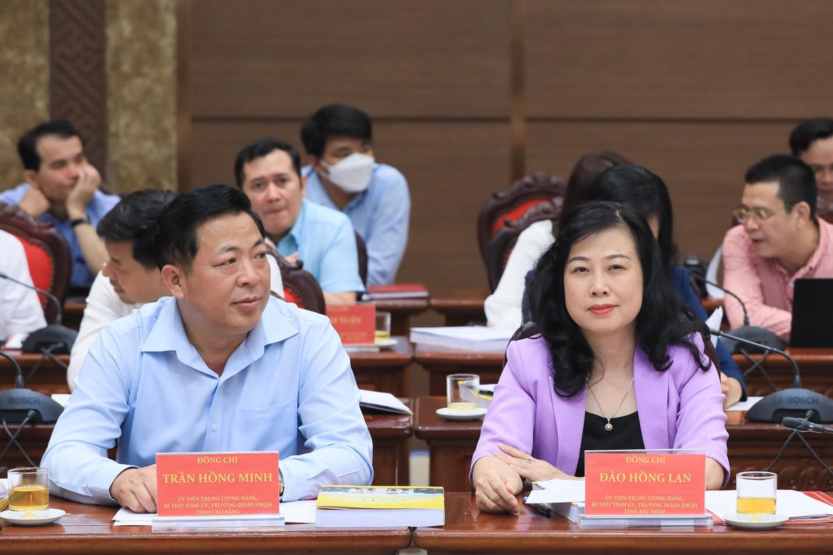 Các đại biểu tham dự hội thảo.