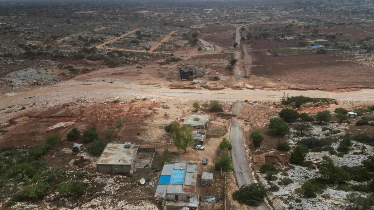 Khung cảnh thành phố Shahhat, Libya khi bị lũ lụt tấn công. Ảnh: CNN.