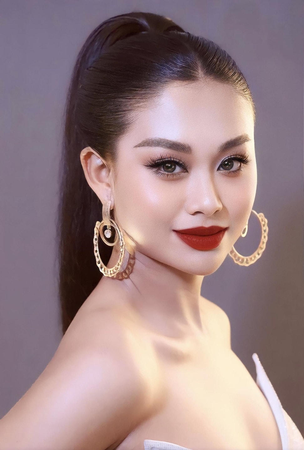 Phạm Thị Như 21 tuổi, từng là Á khôi 4 Đại học Nam Cần Thơ 2023. Bên cạnh đó cô còn đạt nhiều thành tích ấn tượng như: Giải Nhì Điền Kinh Tiếp Sức (4x100m) Nữ Đại Hội Thể Thao TP Rạch Giá (2017-2018), Giải Ba chạy Điền Kinh Tiếp Sức Nữ (4x100m) Hội Khỏe Phù Đổng, tỉnh Kiên Giang (2017 - 2018).