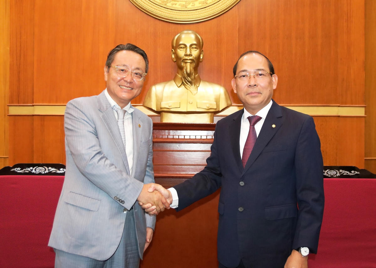 Phó Chủ tịch UBTƯ MTTQ Việt Nam Hoàng Công Thủy tiếp Đoàn đại biểu Hội những người Hàn Quốc yêu Việt Nam.