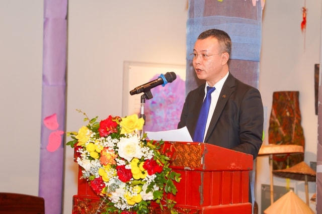 Kể chuyện