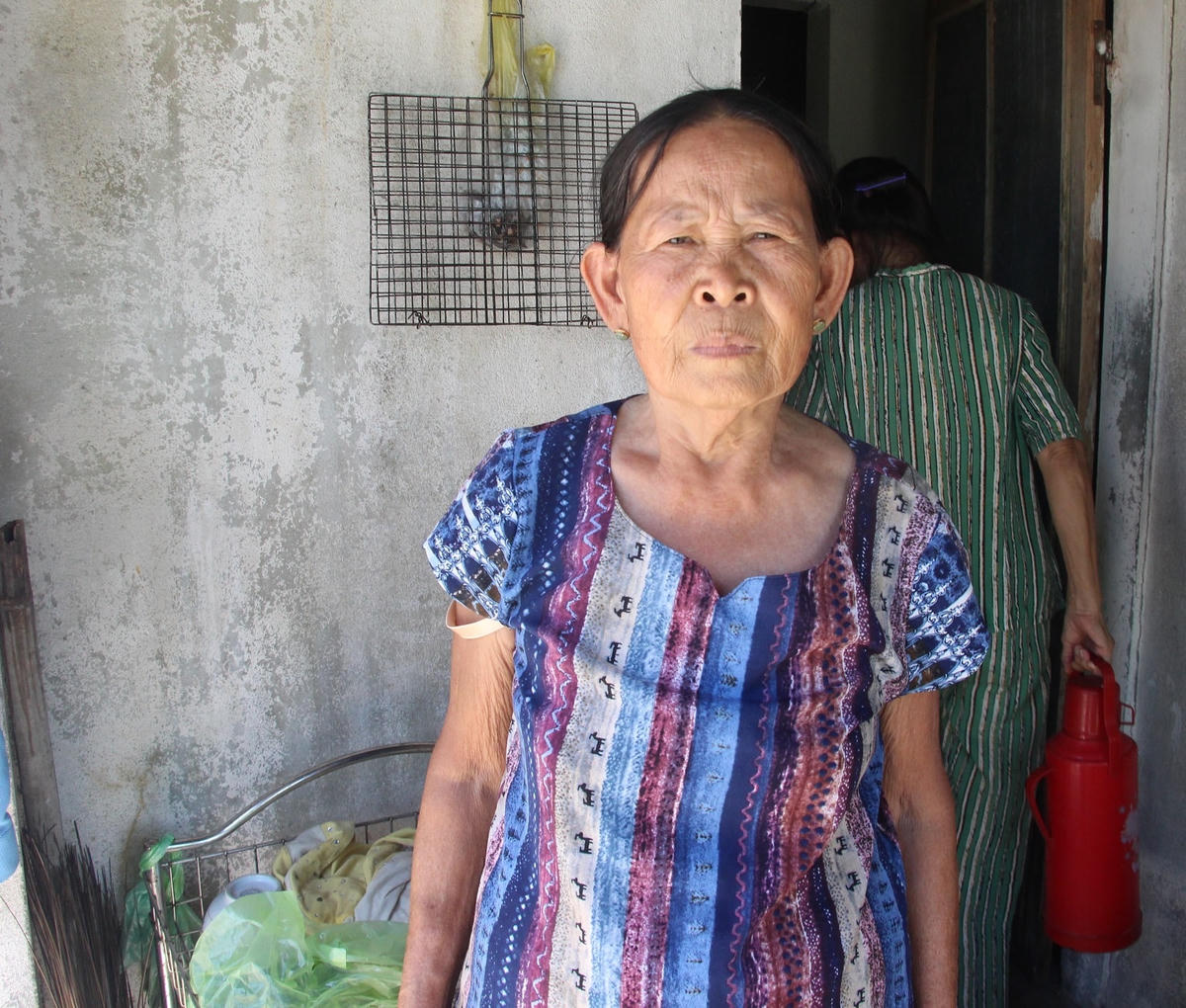 Bà Huỳnh Thị Tư chia sẻ về làm đám giỗ cho liệt sĩ.
