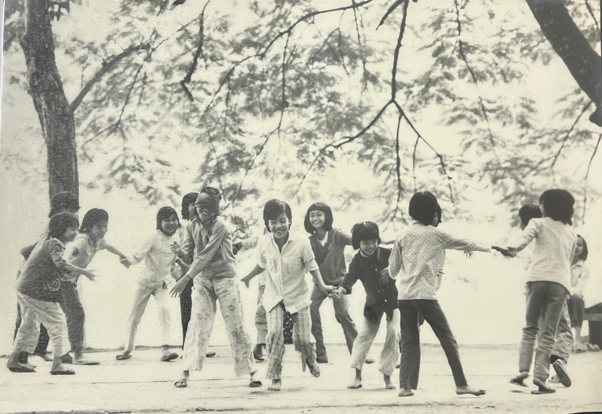 90 tuổi vẫn rong ruổi phố phường