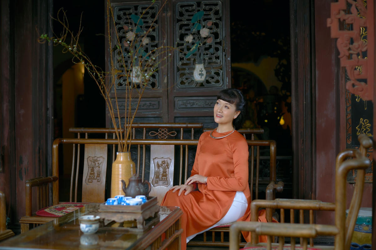 Nghệ sĩ Vân Dung nói, không có thói quen nghĩ xa xôi, Tết là giây phú hạnh phúc. 