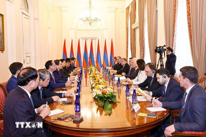 ttxvn-chu-tich-quoc-hoi-tran-thanh-man-tong-thong-armenia-6.jpg