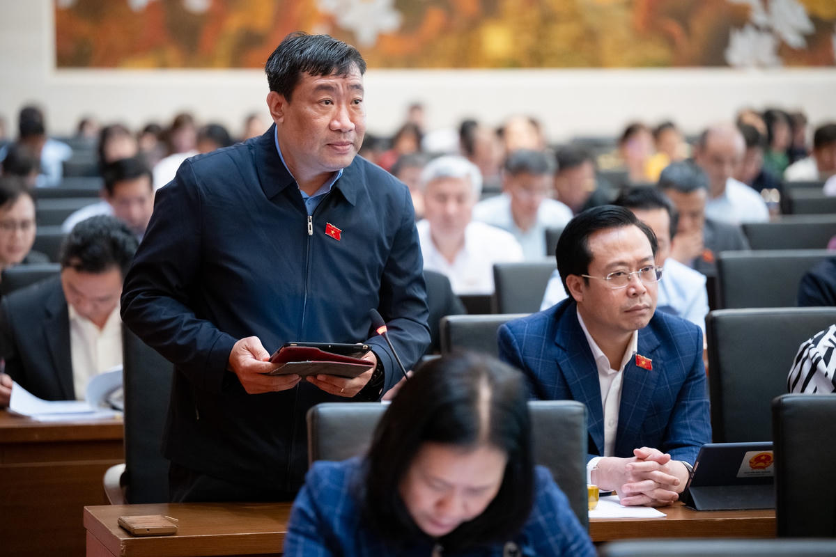 Đại biểu Thạch Phước Bình phát biểu tại hội nghị (Ảnh: Phạm Thắng)