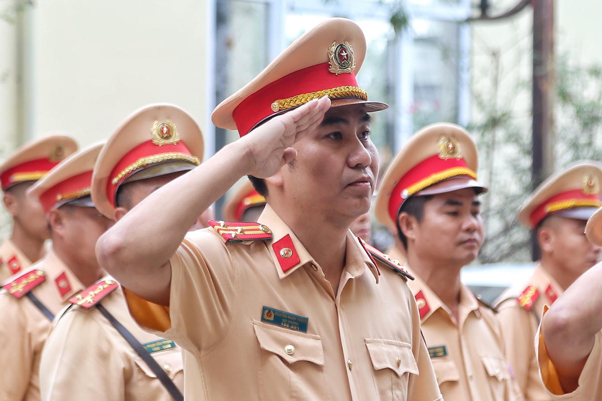 Ra quân thực hiện cao điểm an toàn giao thông dịp Tết 2023