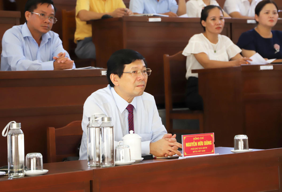 Phó Chủ tịch Nguyễn Hữu Dũng tham dự buổi lễ.