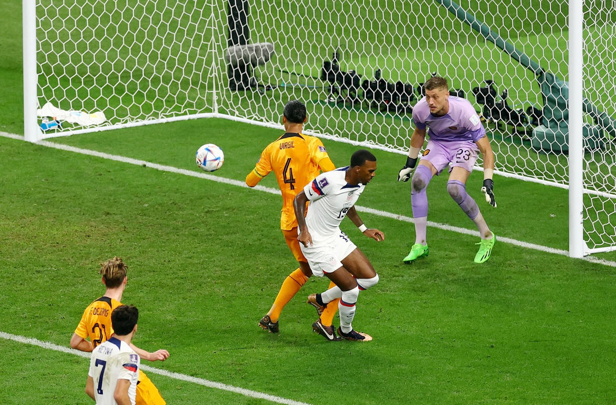 Vòng 1/16 World Cup 2022: Hà Lan nhẹ nhàng giành vé đầu tiên vào tứ kết