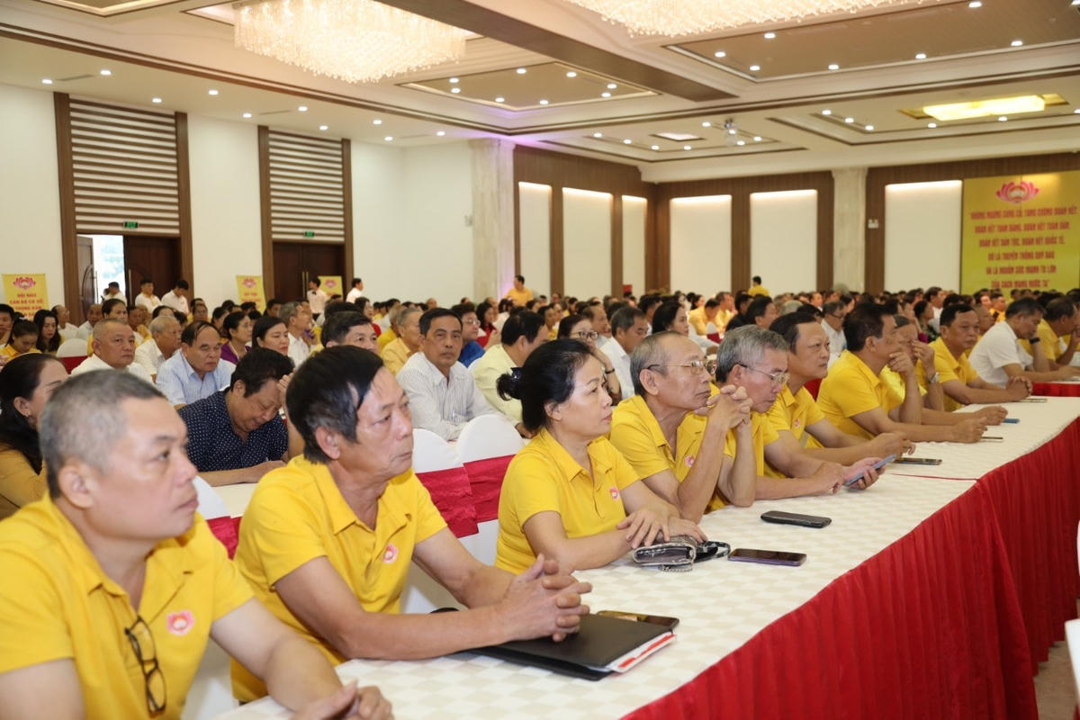 Hơn 13.900 cán bộ, công chức và đội ngũ hoạt động không chuyên trách Mặt trận tại 442 điểm cầu trong toàn tỉnh tham dự diễn đàn. Ảnh: Điền Bắc