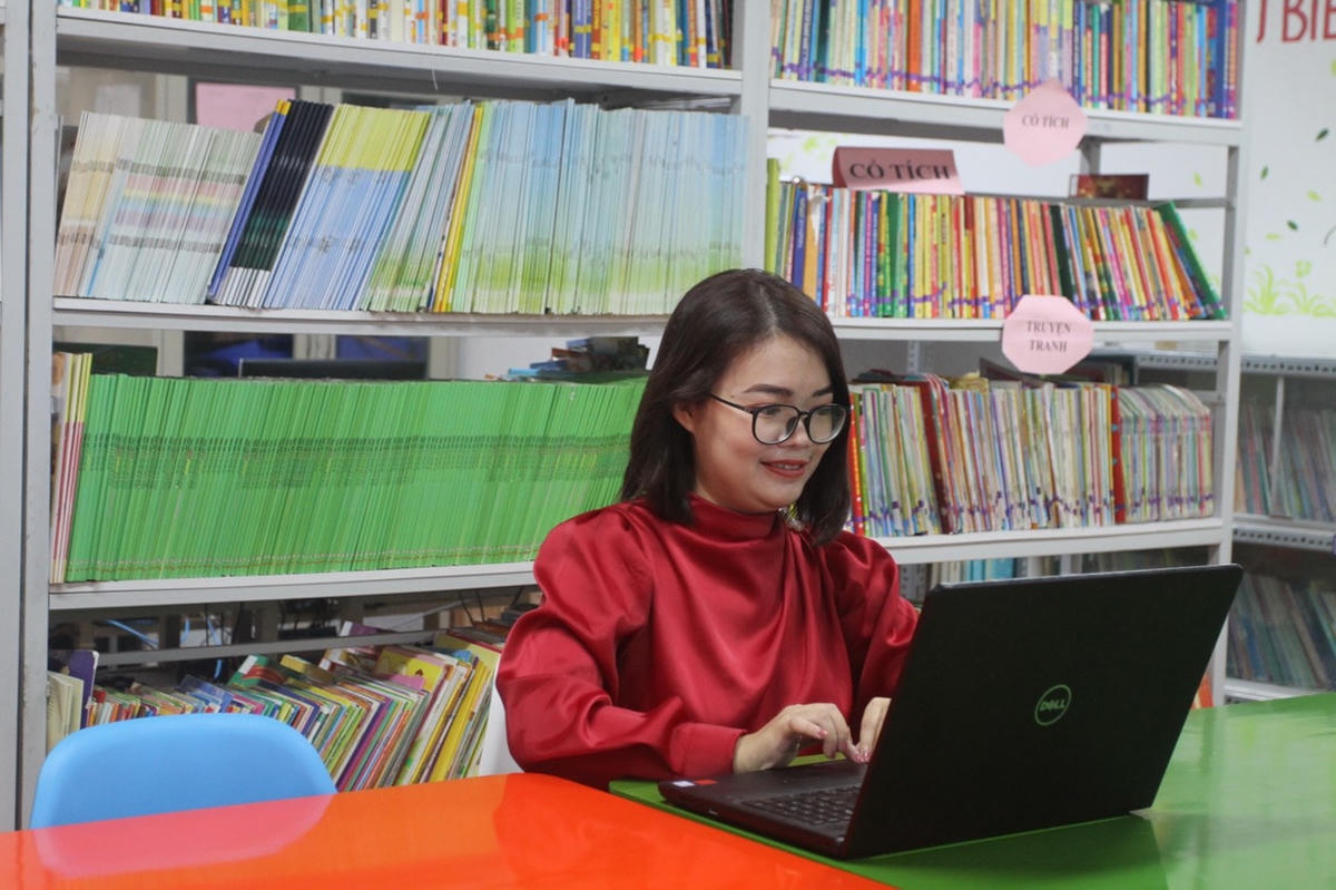 Cô Trương Thị Hiền, giáo viên chủ nhiệm lớp 1A9, Trường Tiểu học Tân Định.
