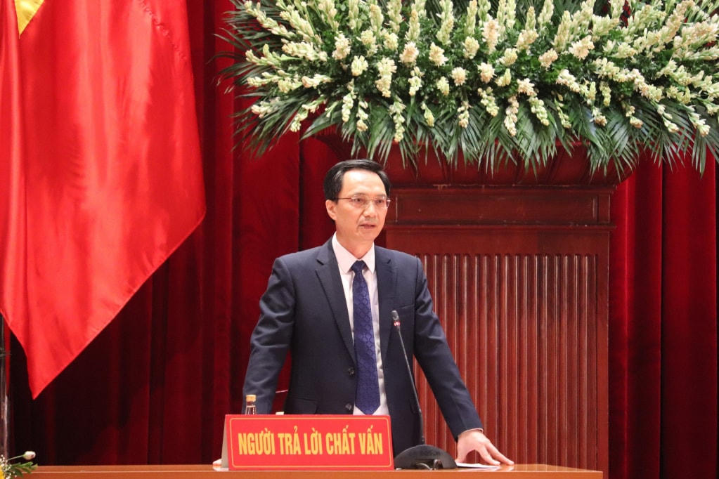 Giám đốc Sở Kế hoạch và Đầu tư Nguyễn Mạnh Cường đã nêu 8 nguyên nhân dẫn đến kết quả đầu tư công của tỉnh Quảng Ninh năm 2023 không đạt theo kế hoạch. Ảnh: QMG