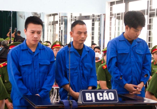 Các bị cáo tại tòa.
