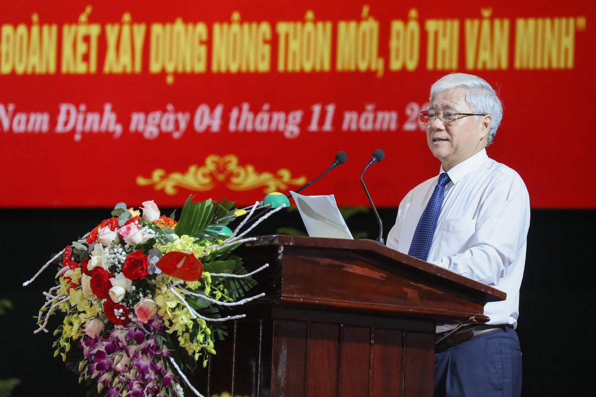 Bí thư Trung ương Đảng, Chủ tịch UBTƯ MTTQ Việt Nam Đỗ Văn Chiến phát biểu tại Hội nghị. Ảnh: Quang Vinh.