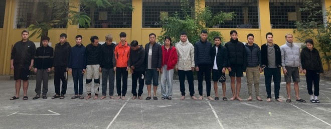 Cac di tung trong v an