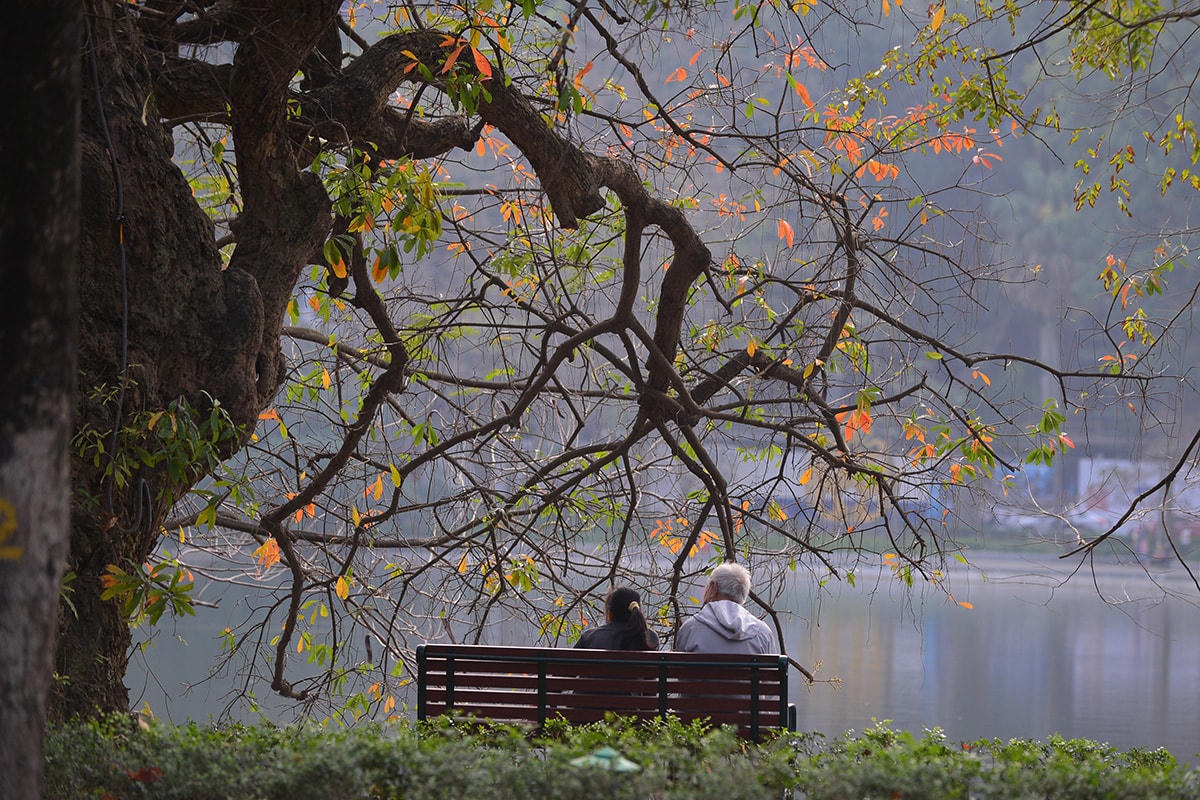Thu về bên hồ Gươm.