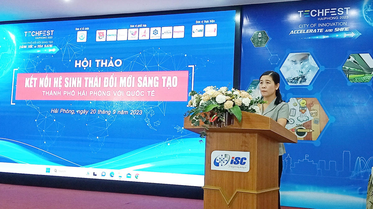 Phó Giám đốc Sở KH&CN TP Hải Phòng Phạm Thị Sen Quỳnh phát biểu khai mạc Hội thảo.
