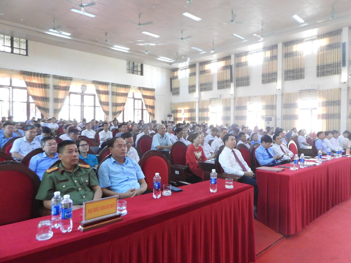 Các đại biểu dự Hội nghị.