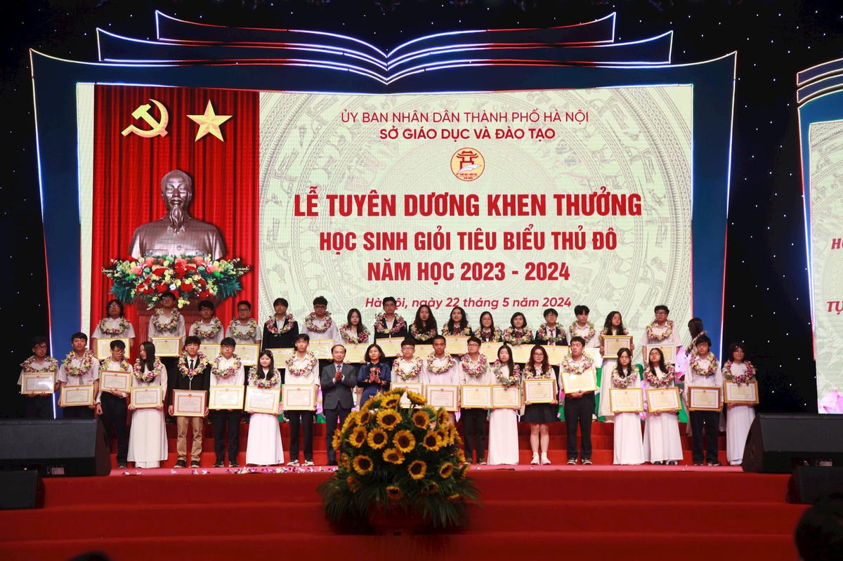z5464788171976_8aa5217560de8dff9fafead4f148912d.jpg