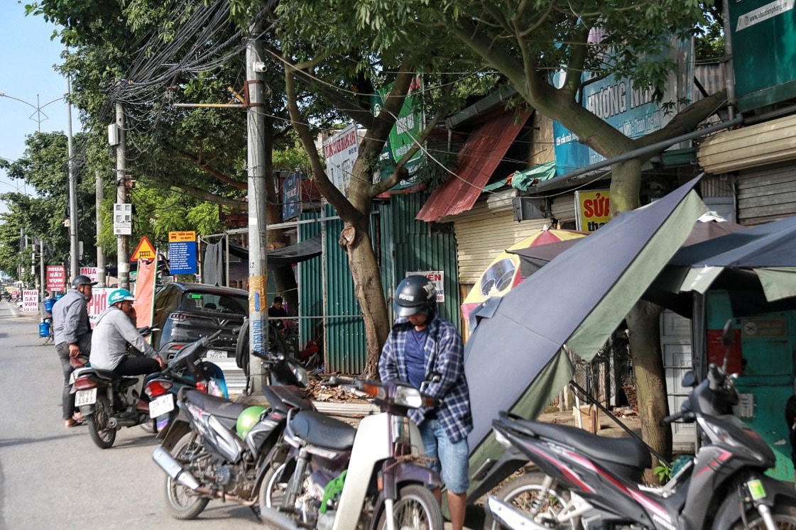 Sau nhiều năm vướng mắc trong công tác giải phóng mặt bằng khiến dự án dậm chân tại chỗ, đến ngày 15/9/2022, UBND huyện Thanh Trì đã tổ chức cưỡng chế thu hồi đất và bàn giao mặt bằng cho Ban toàn bộ phần diện tích nằm trong chỉ giới giải phóng mặt bằng của các hộ dân thuộc xã Tứ Hiệp (45PA với diện tích khoảng 2.800 m) và khoảng 140 hộ gia đình nằm rải rác, "xôi đỗ" trên tuyến đã bàn giao mặt bằng nhưng tái lấn chiếm, ăn ở, sinh sống trên thửa đất.