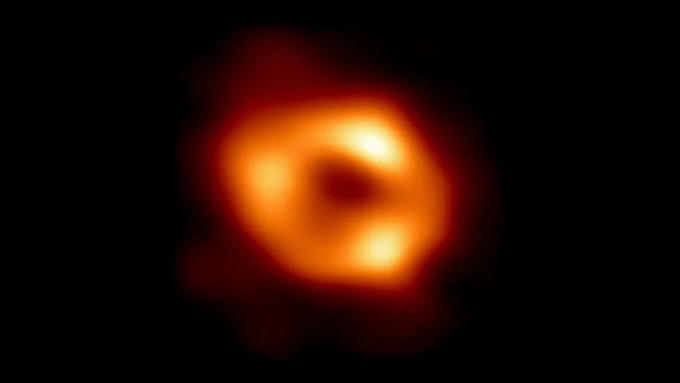 Ảnh chụp đầu tiên về hố đen Sagittarius A* ở trung tâm dải Ngân Hà. Ảnh: Dự án EHT.