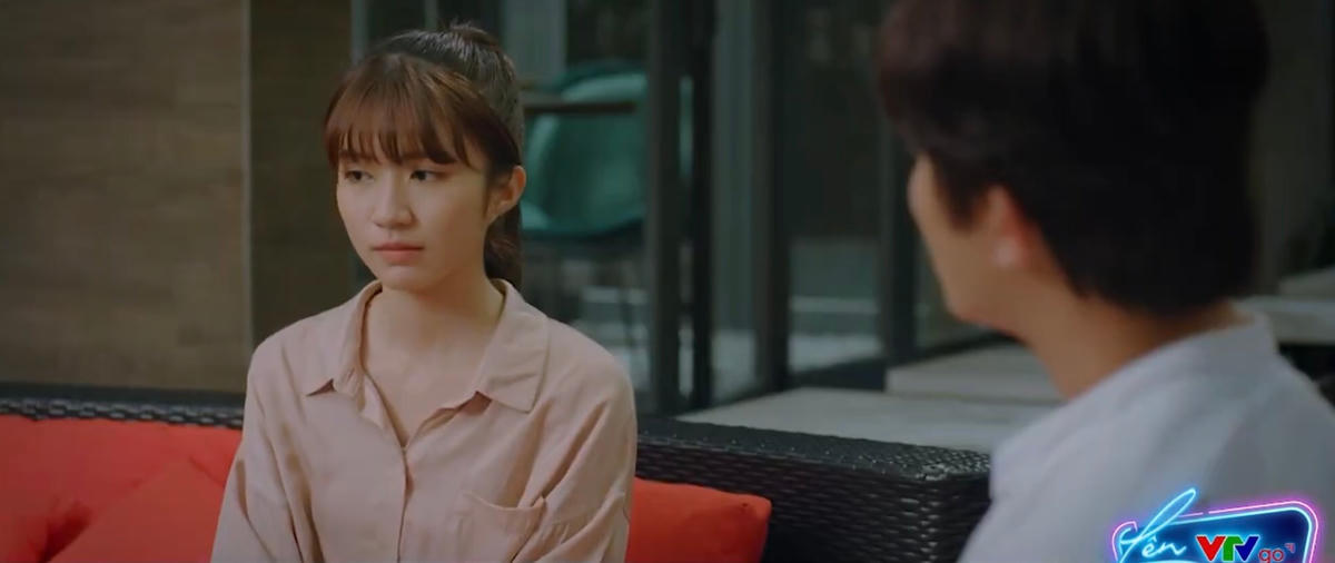 Đông Phong nhắc nhở Vân Vân làm gì cũng phải nghĩ đến mẹ. 