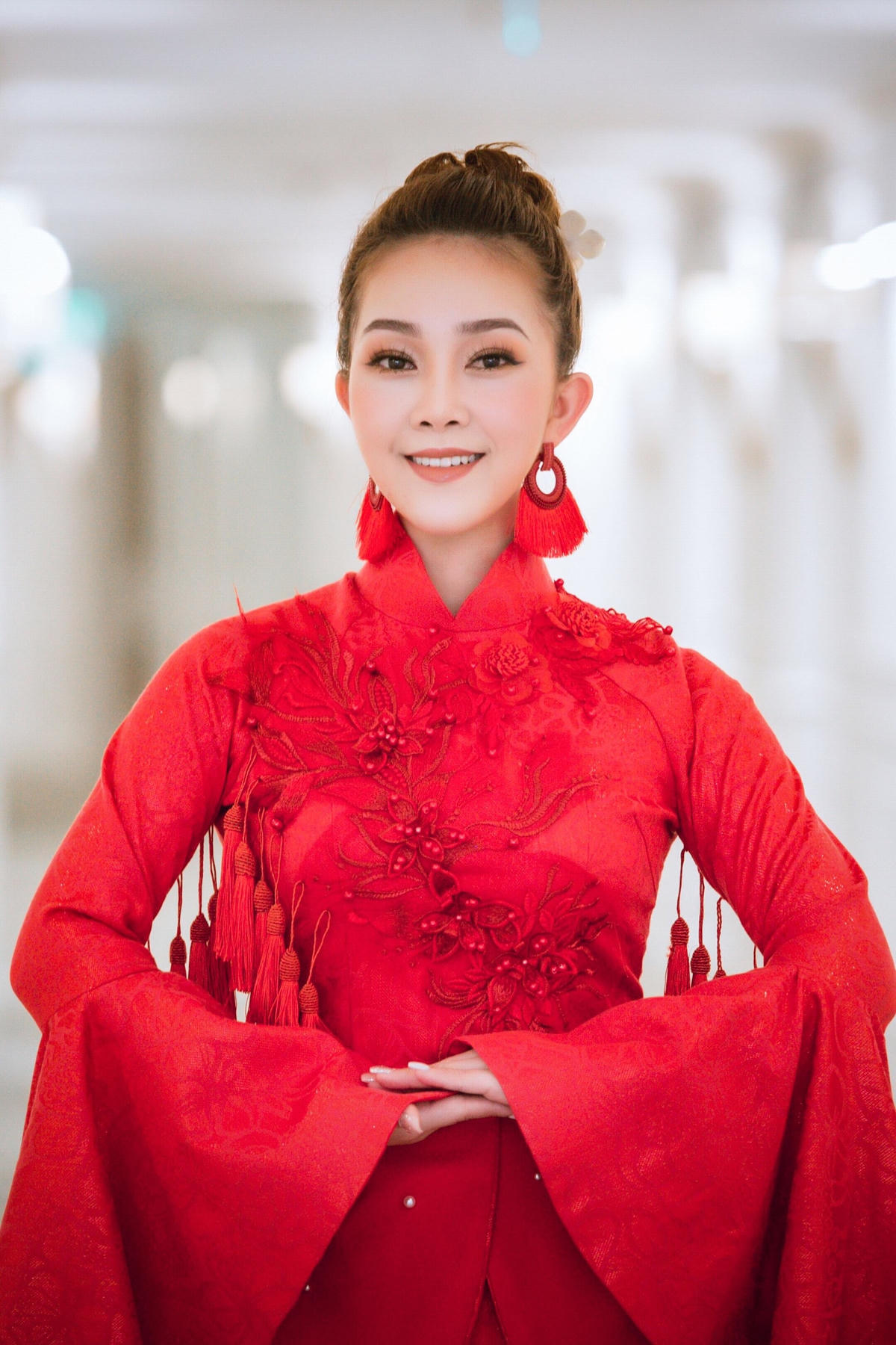 Quách Mai Thy đã không khỏi xúc động khi thể hiện ca khúc "Khóc mẹ".
