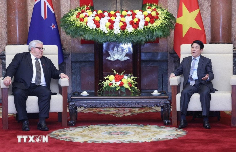 Chủ tịch nước Lương Cường tiếp Chủ tịch Quốc hội New Zealand Gerry Brownlee. (Ảnh: Lâm Khánh/TTXVN)