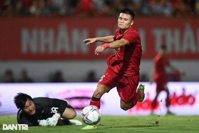 Đội tuyển Việt Nam thắng nhọc nhằn với tỷ số 1-0 trước Hong Kong (Ảnh: Mạnh Quân).