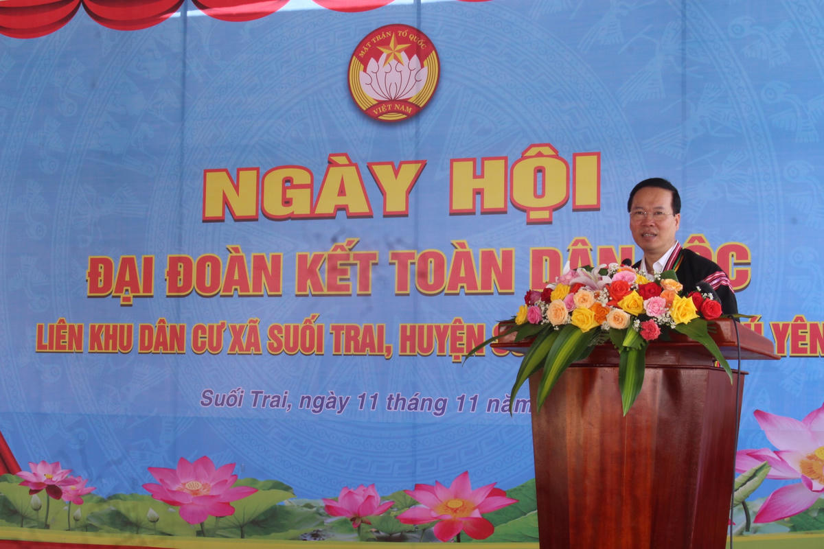 Chủ tịch nước Võ Văn Thưởng dự Ngày hội Đại đoàn kết tại Liên khu dân cư xã Suối Trai.